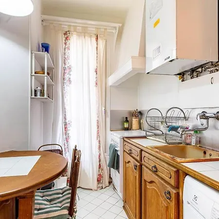 Guestready - Simplicity Near Buttes-chaumont Park Appartement *